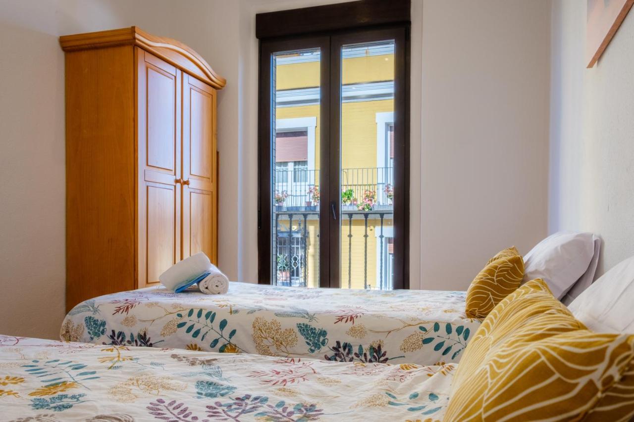 Vista Catedral Apartment Seville Exterior photo